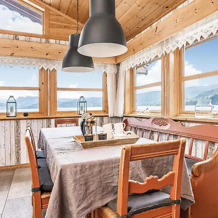 Holiday home Sjobris *